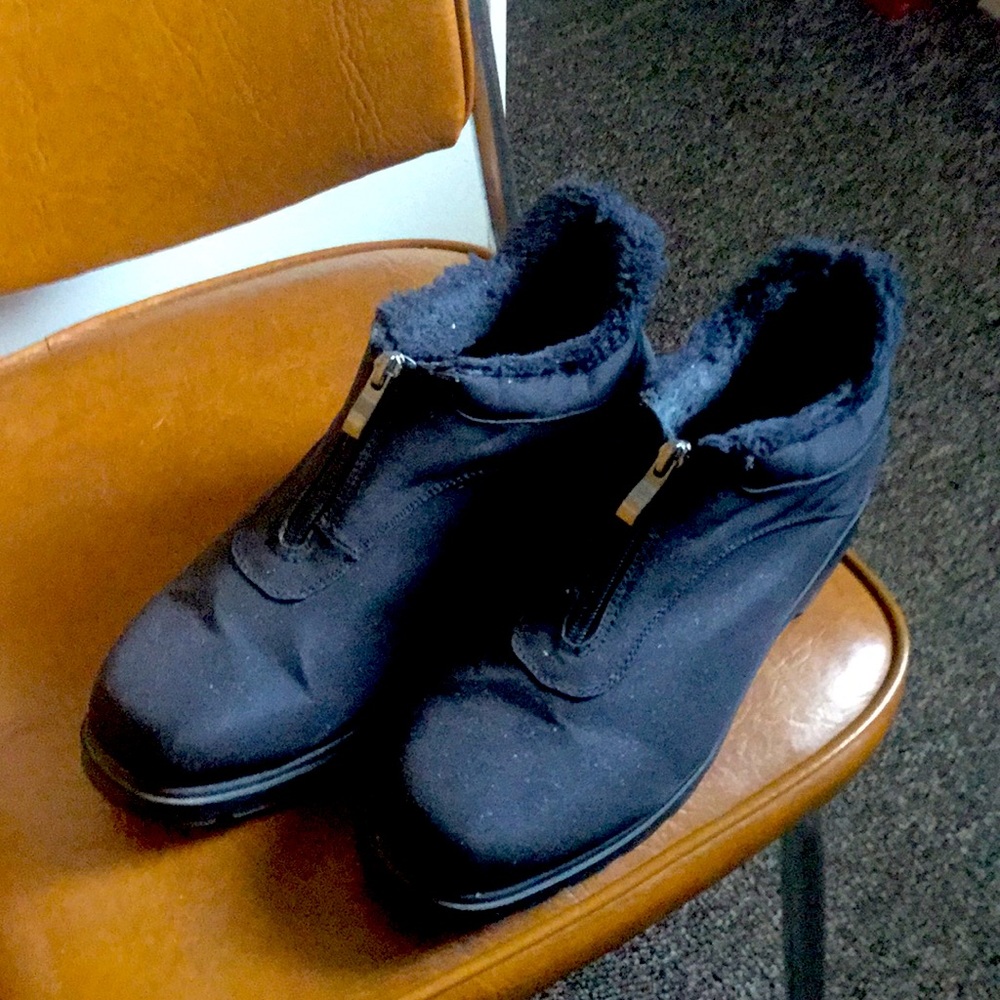 Size 11ww toe warmers woman angle boots
